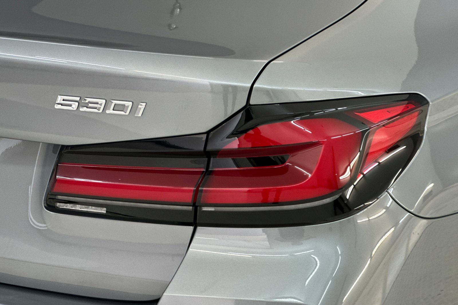 Used 2023 BMW 530i w/ M Sport Package image 12