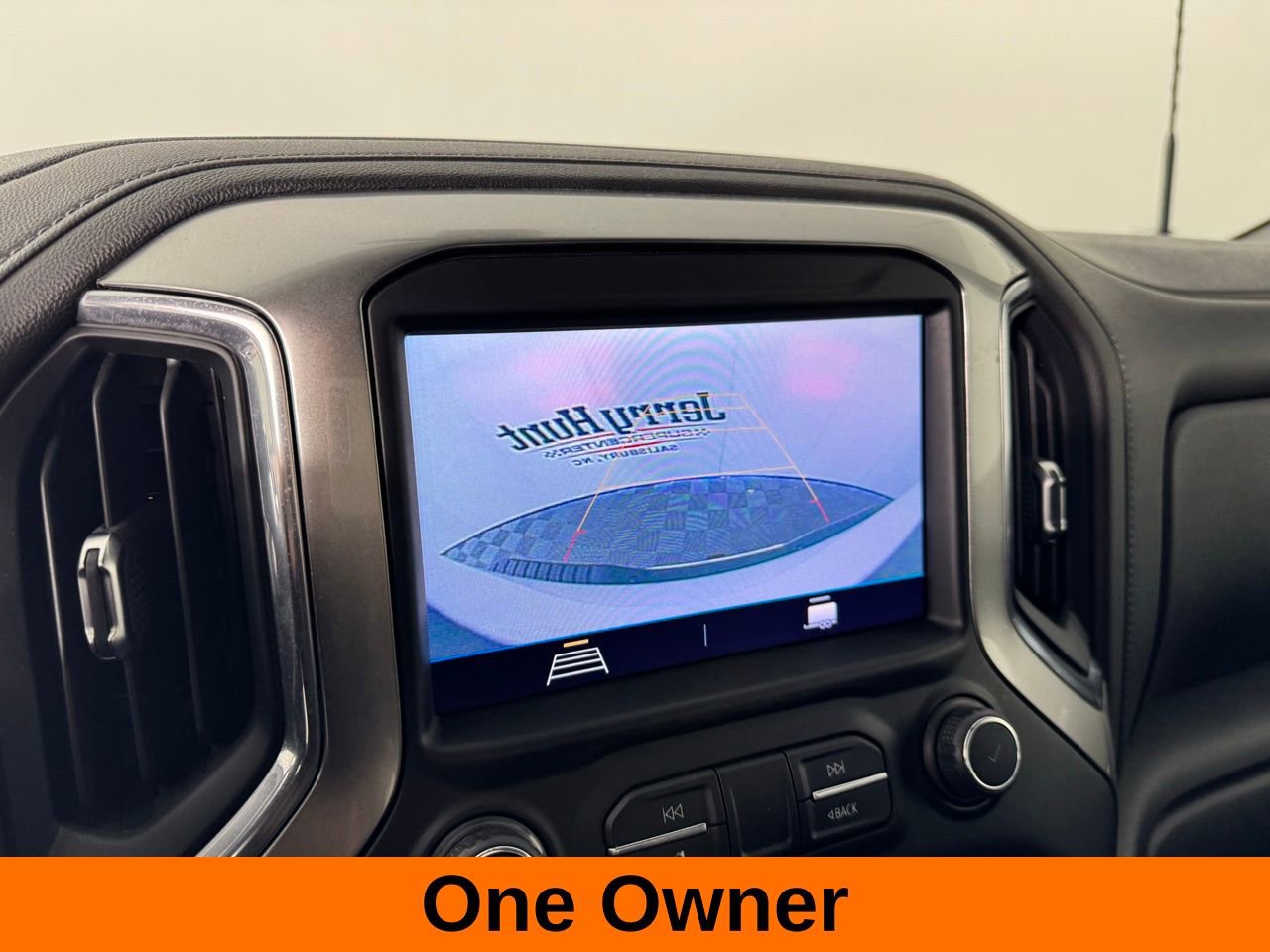 Used 2021 Chevrolet Silverado 2500 LT w/ Fleet Comfort Package image 3