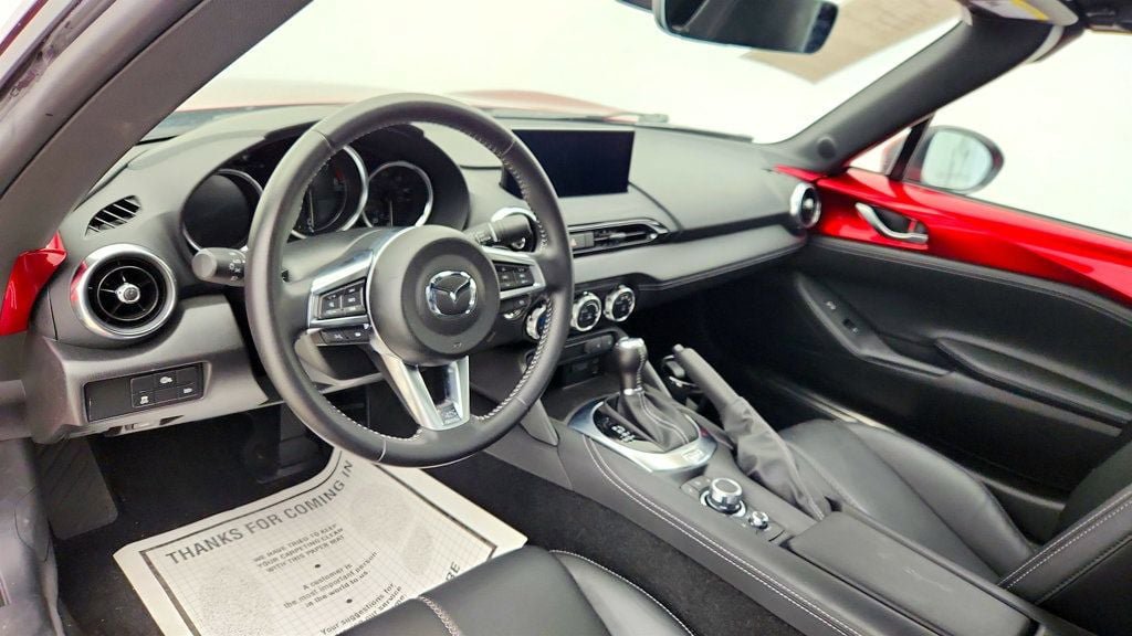 Used 2025 MAZDA MX-5 Miata Grand Touring w/ Weather Package image 13