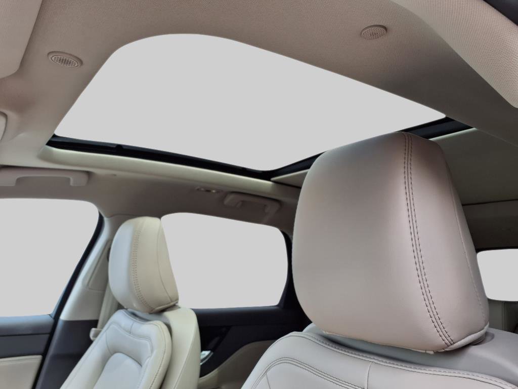 Used 2024 Lincoln Corsair Reserve w/ Equipment Group 201A image 31