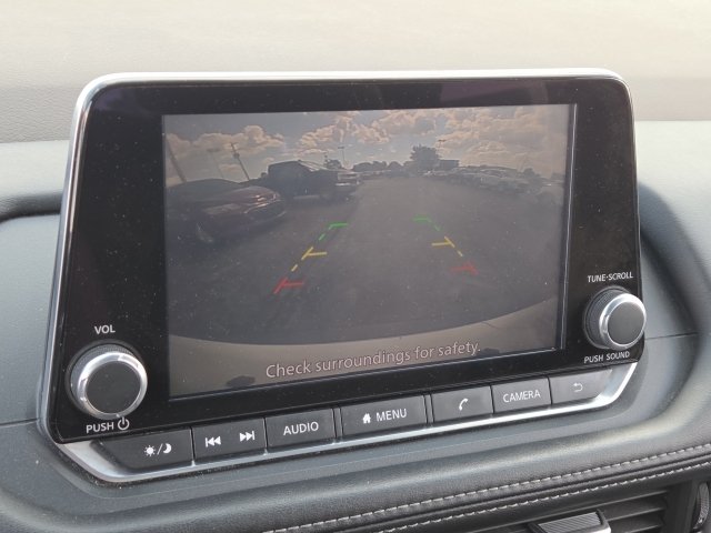 Used 2021 Nissan Rogue S AWD/4WD image 6