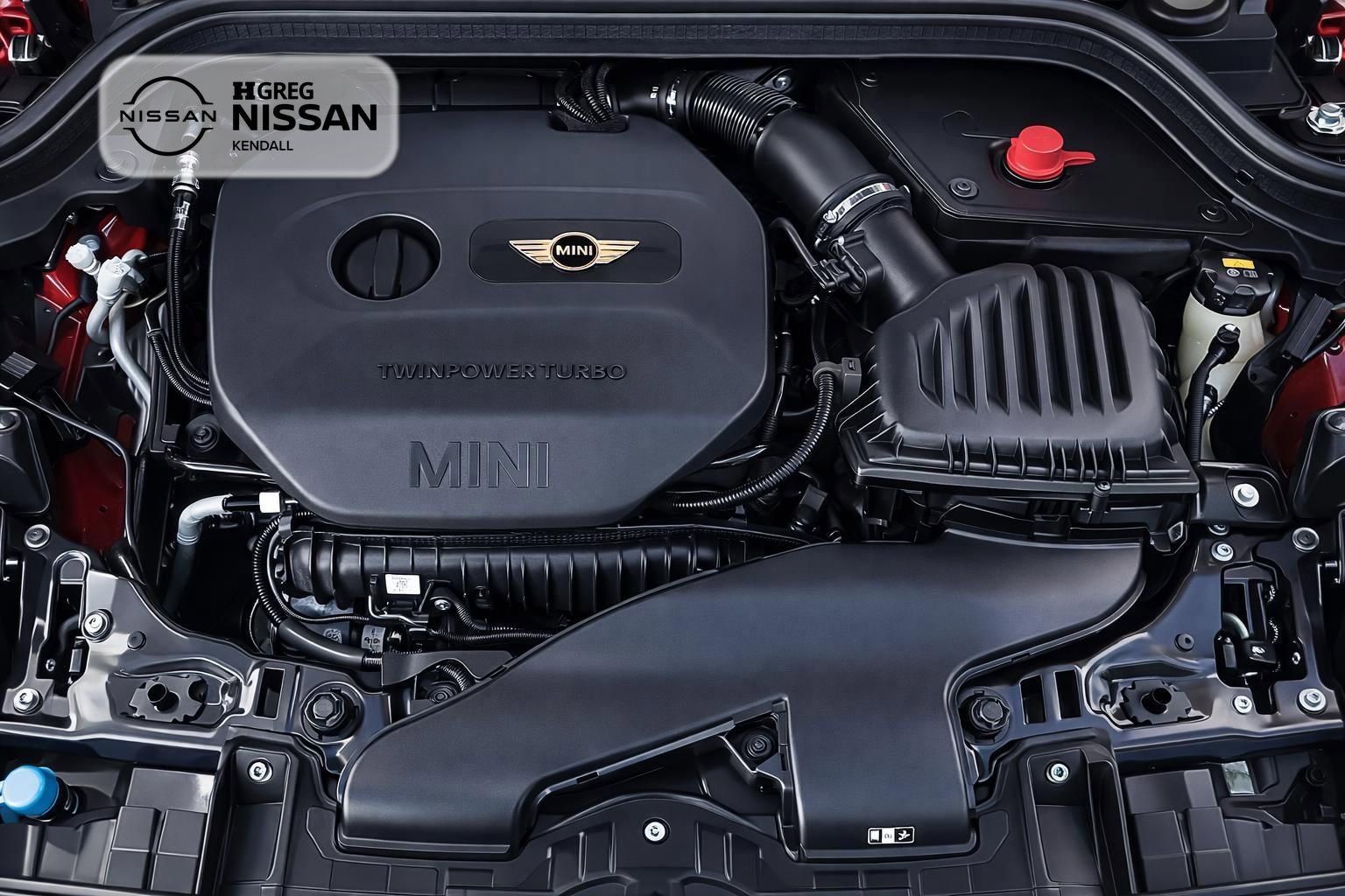 Used 2017 MINI Cooper 4-Door Hardtop w/ Technology Package FWD image 15