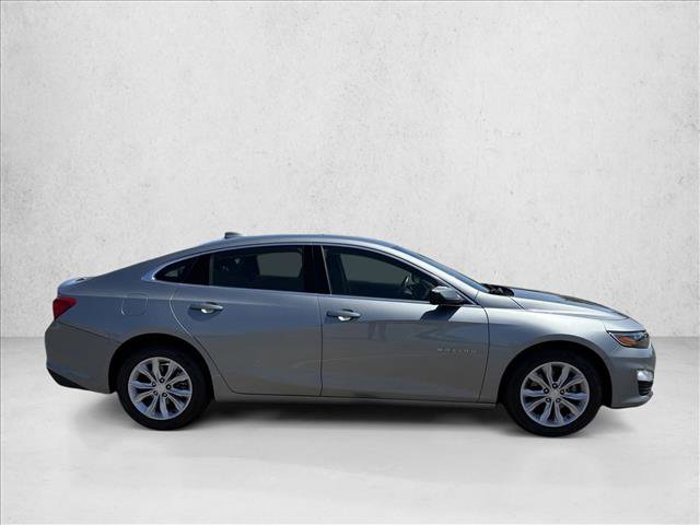 Used 2025 Chevrolet Malibu LT FWD image 4