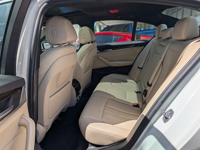 Used 2019 BMW 530i xDrive w/ Convenience Package AWD/4WD image 13