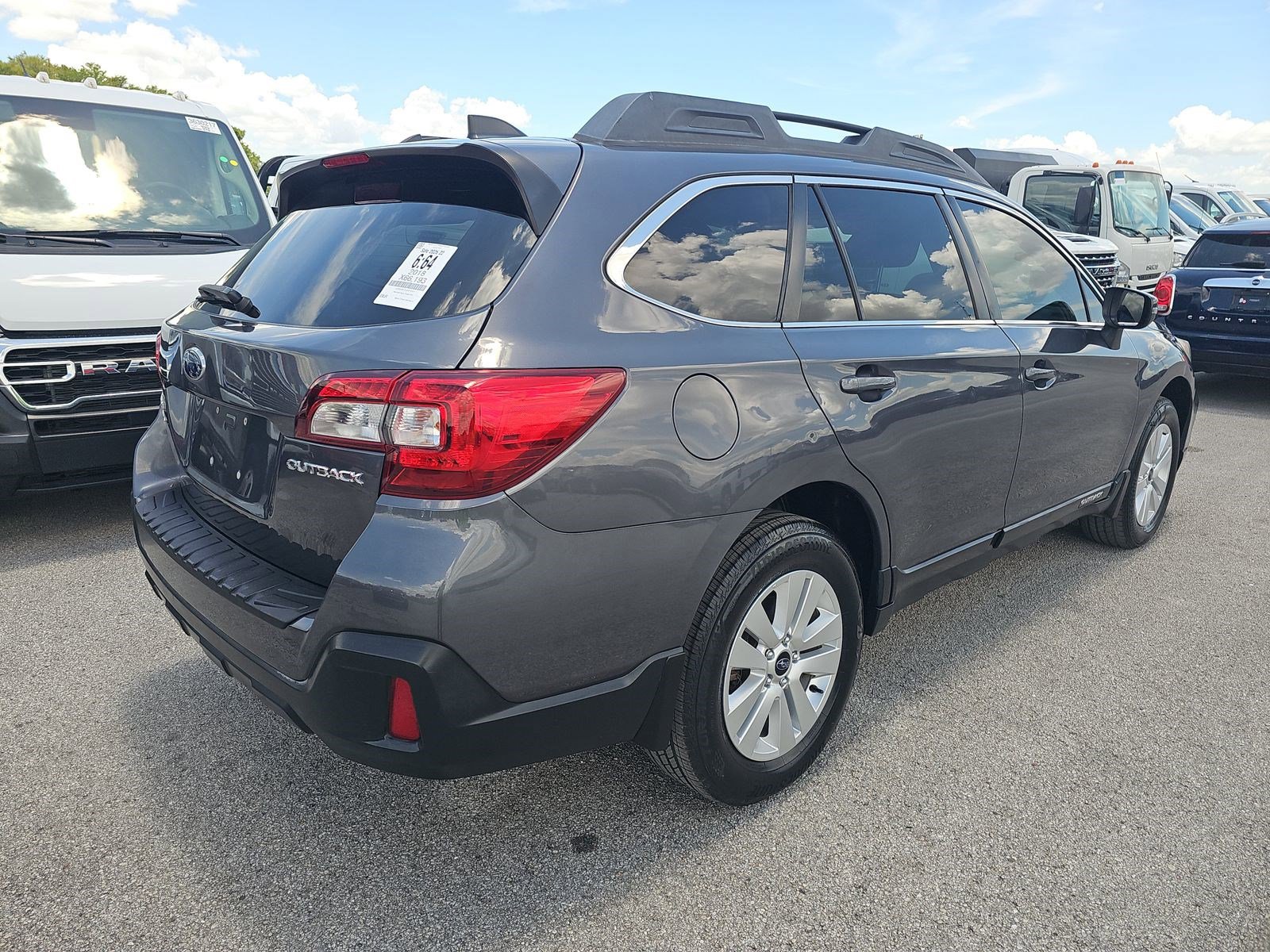 Used 2018 Subaru Outback 2.5i Premium AWD/4WD image 6