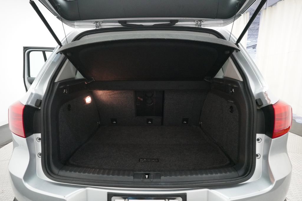 Used 2015 Volkswagen Tiguan S AWD/4WD image 10
