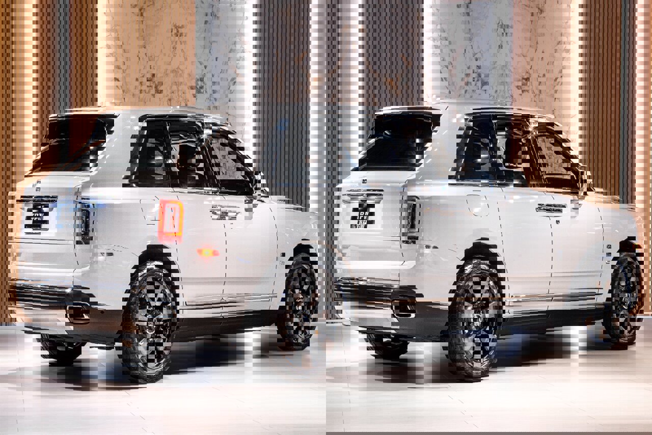 Used 2023 Rolls-Royce Cullinan image 6