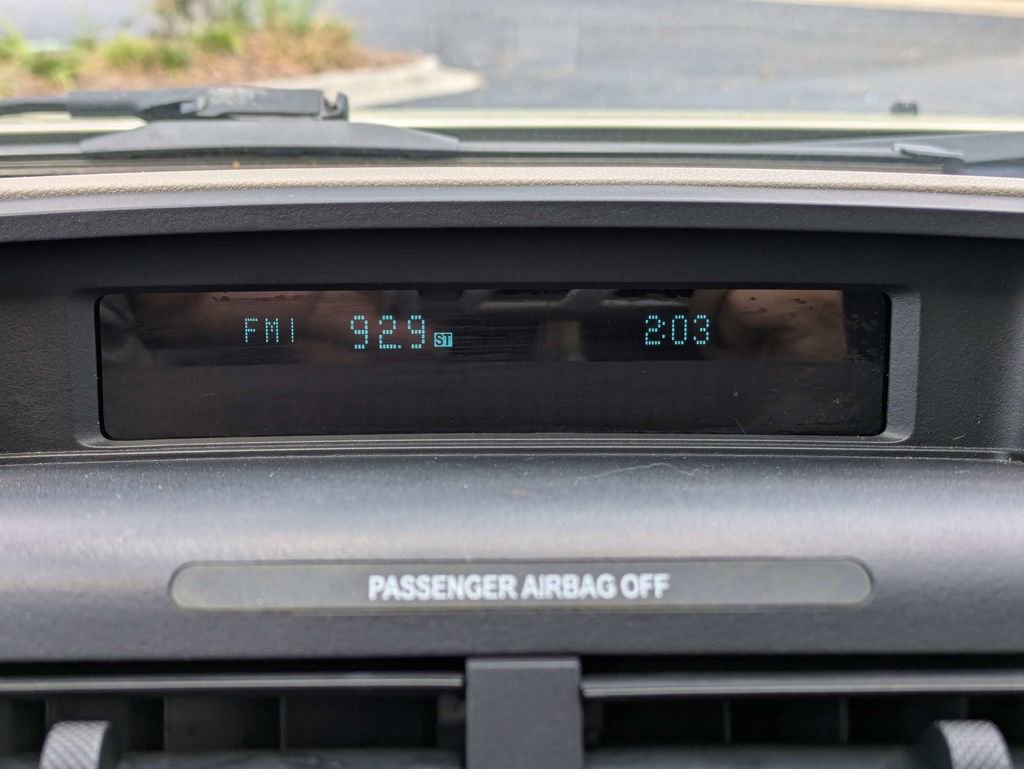 Used 2010 Ford Escape XLS image 26