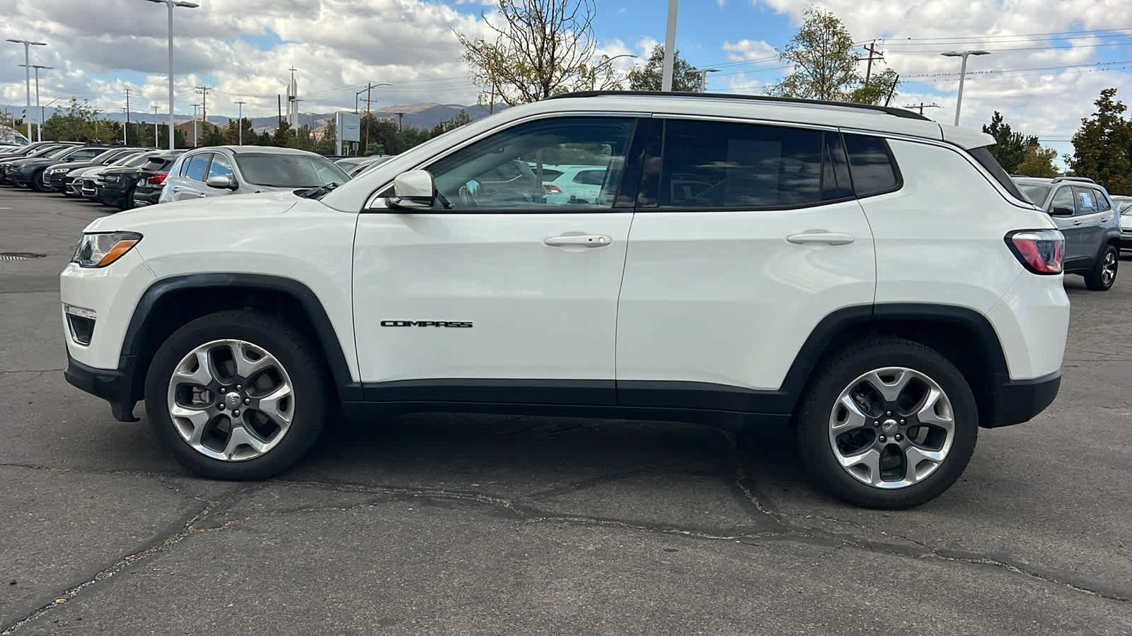 Used 2019 Jeep Compass Limited AWD/4WD image 8