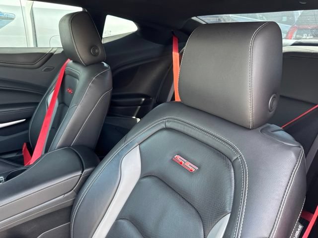Used 2024 Chevrolet Camaro SS RWD image 9