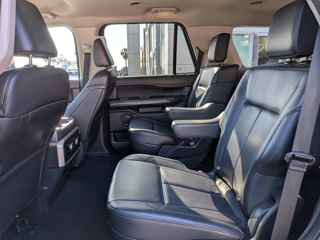 Used 2024 Ford Expedition XLT image 22
