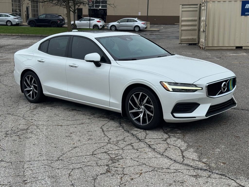 Used 2020 Volvo S60 T5 Momentum image 7