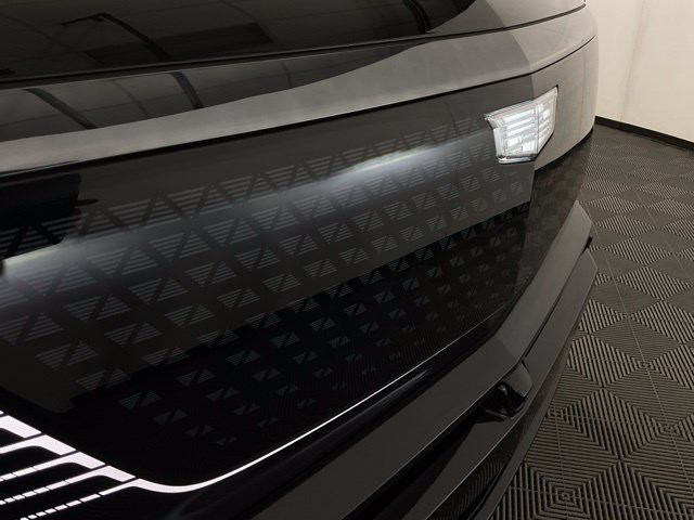New 2026 Cadillac Vistiq Luxury w/ LPO, Floor Liner Package AWD/4WD image 8
