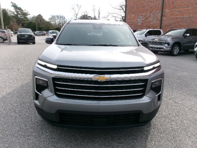 Used 2025 Chevrolet Traverse LT image 8