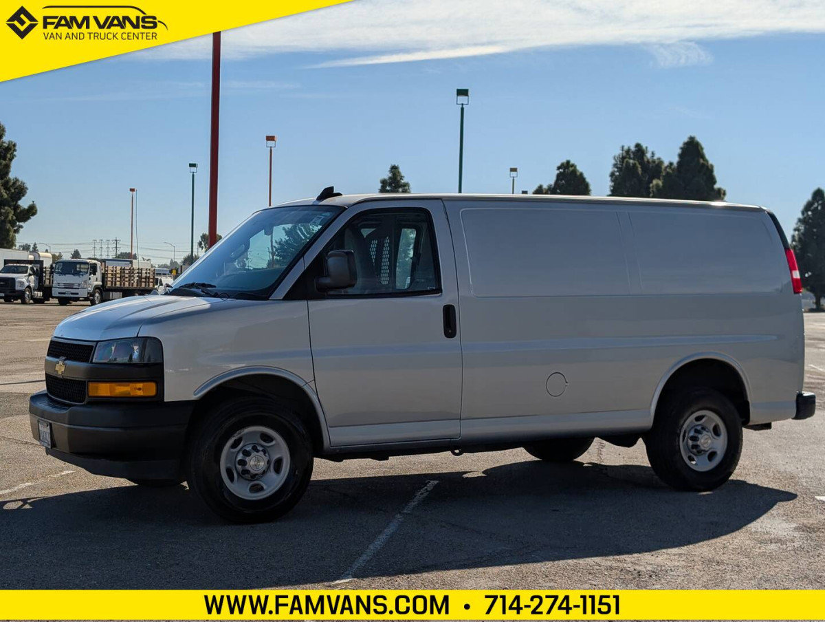 Used 2021 Chevrolet Express 2500 w/ Driver Convenience Package image 3