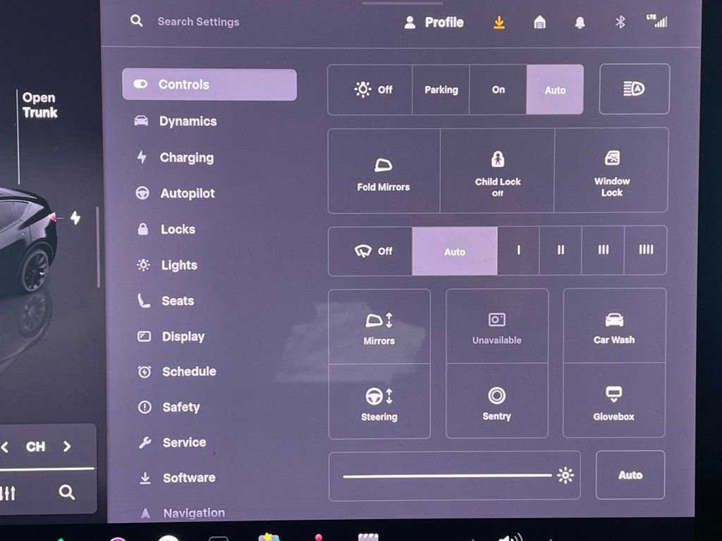 Used 2023 Tesla Model Y Long Range image 32