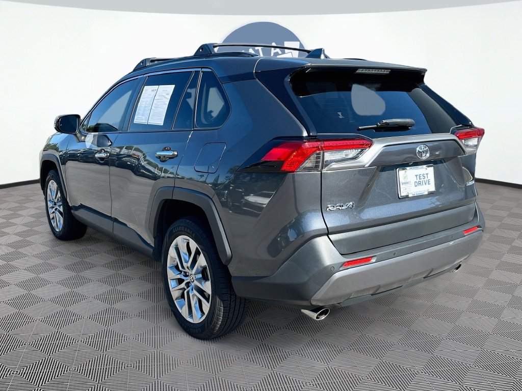 Used 2021 Toyota RAV4 Limited FWD image 8