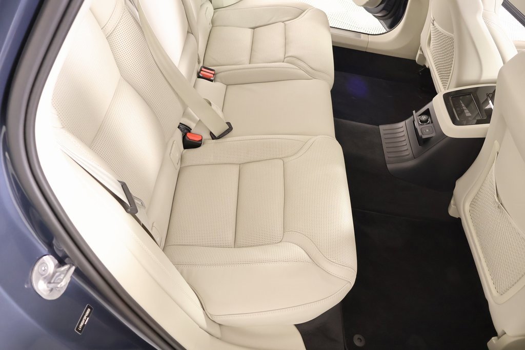 Used 2024 Volvo S90 T8 Ultimate w/ Lounge Package image 14