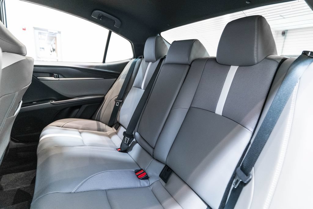 Used 2026 Toyota Camry SE w/ Convenience Package FWD image 31