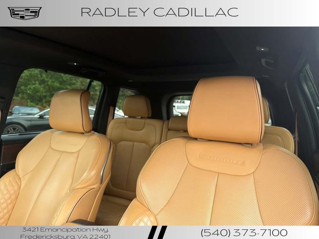 Used 2023 Jeep Grand Cherokee Summit w/ Adv Protech Group IV AWD/4WD image 2