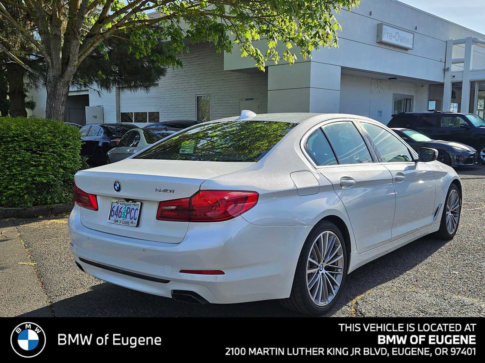 Used 2019 BMW 540i w/ Executive Package RWD image 3