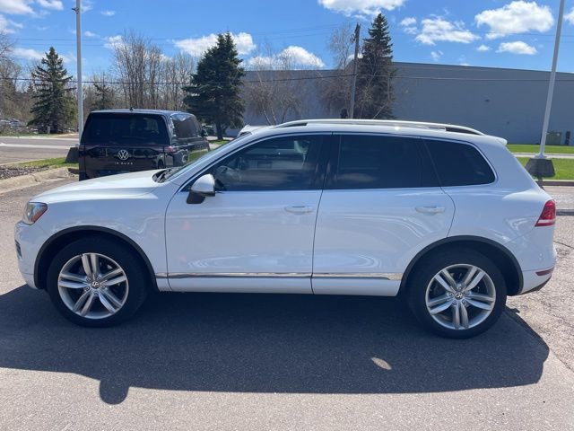 Used 2013 Volkswagen Touareg Executive image 10