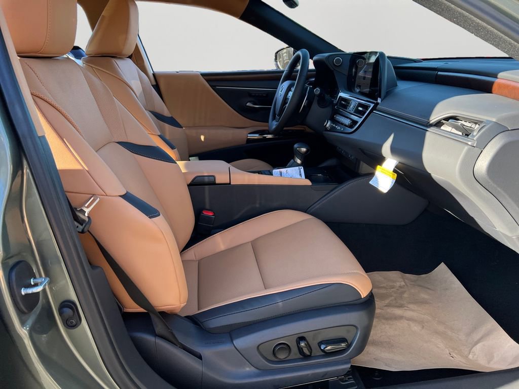 New 2025 Lexus ES 350 w/ Premium Package image 5