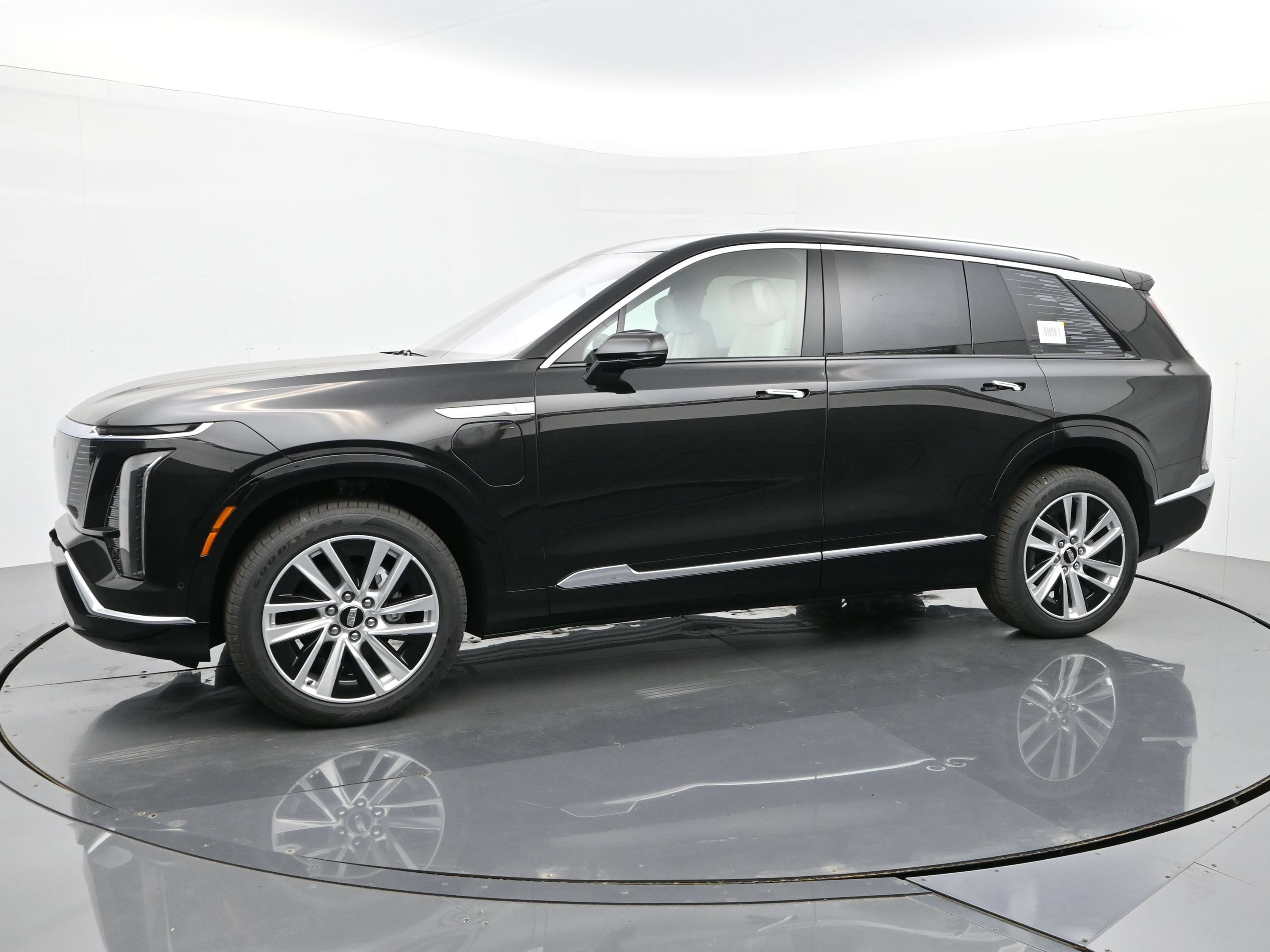 New 2026 Cadillac Vistiq Premium Luxury w/ LPO, Floor Liner Package AWD/4WD image 2