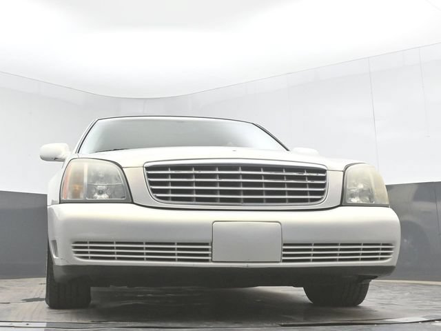 Used 2004 Cadillac De Ville w/ Equipment Group FWD image 40