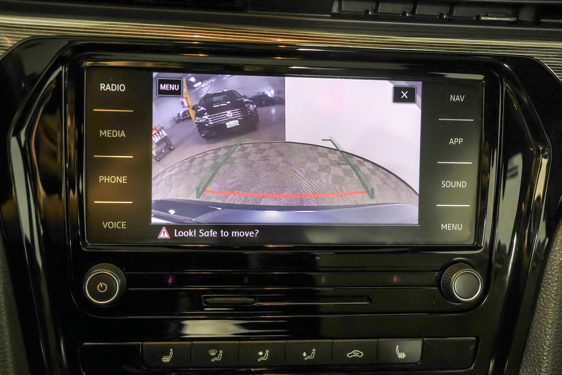 Used 2022 Volkswagen Passat 2.0T R-Line image 7