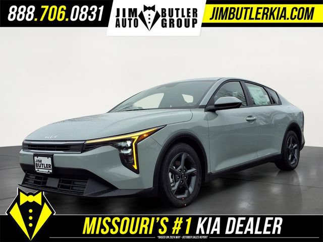 New 2026 Kia K4 LXS image 1