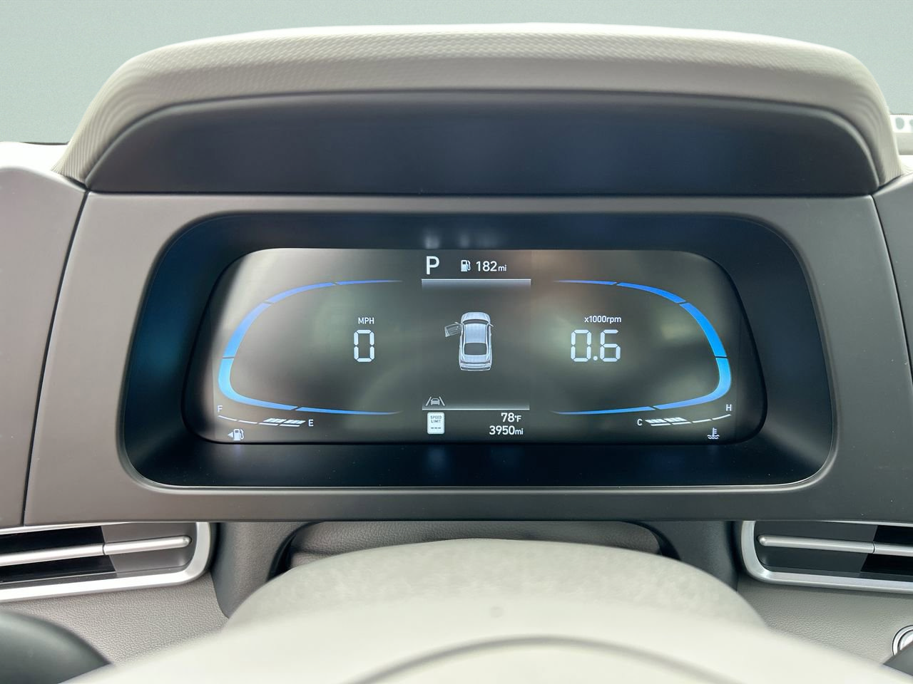 New 2026 Hyundai Elantra Sport FWD image 35