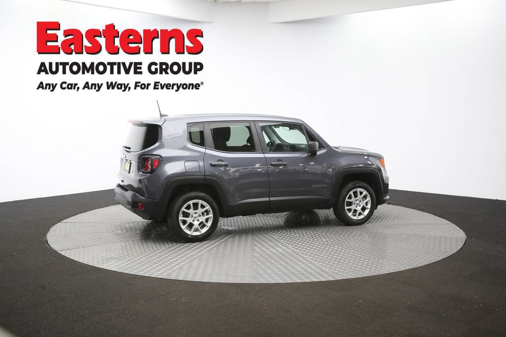 Used 2023 Jeep Renegade Latitude image 42