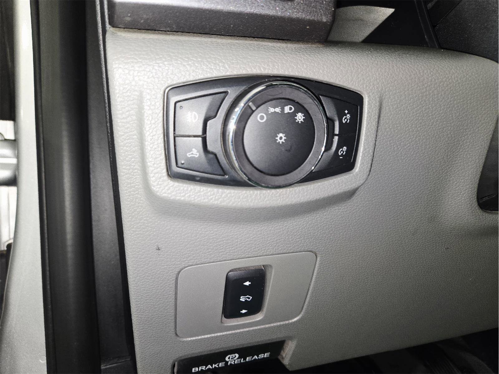 Used 2017 Ford F250 XLT w/ XLT Premium Package image 14