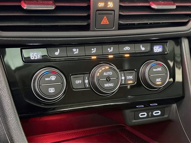 Used 2023 Volkswagen Jetta SEL FWD image 18