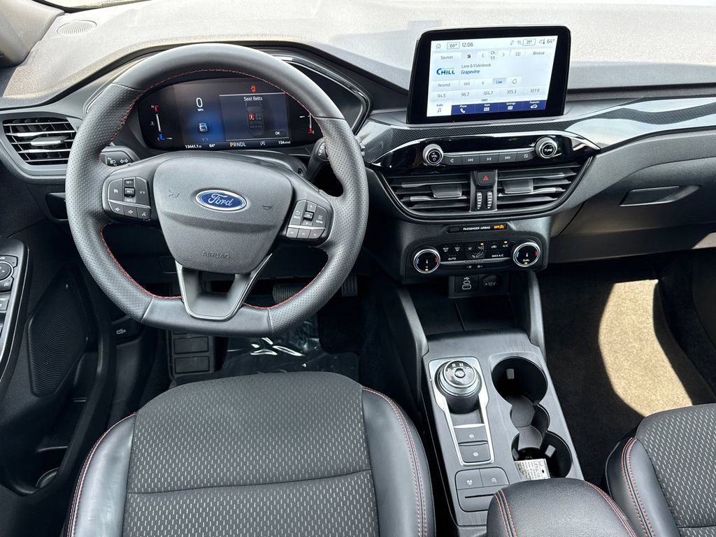 Used 2025 Ford Escape ST-Line FWD image 23