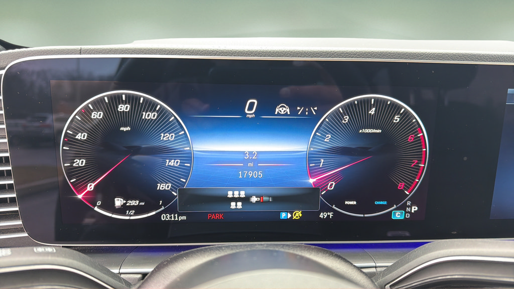 Used 2025 Mercedes-Benz GLS 450 4MATIC image 29