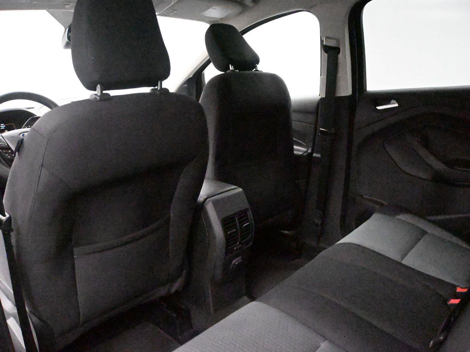 Used 2018 Ford Escape SE w/ Ford Safe & Smart Package image 10