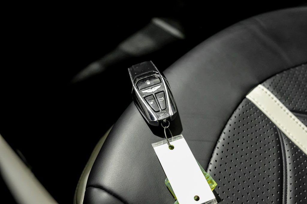 Used 2023 Aston Martin V12 Vantage image 50