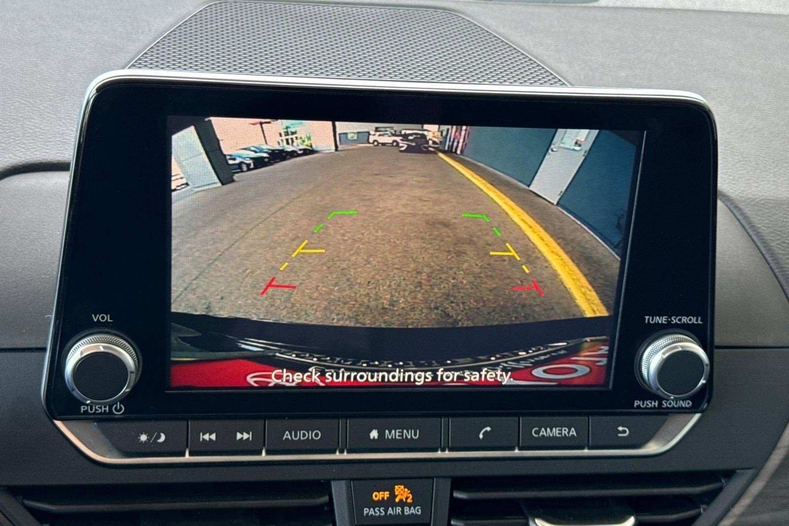 Used 2025 Nissan Altima 2.5 SV image 16