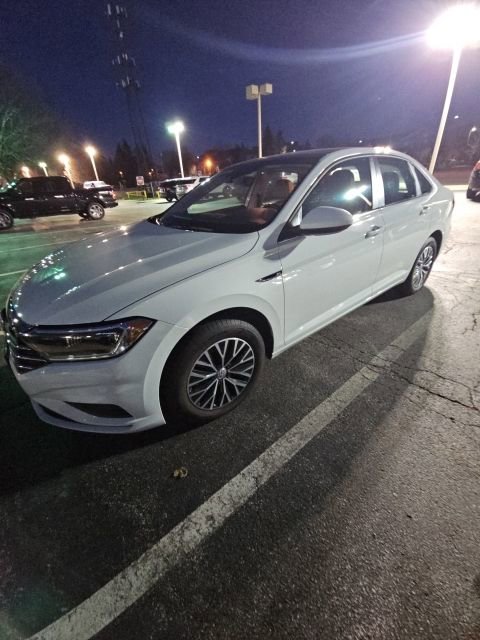 Used 2019 Volkswagen Jetta SEL image 1
