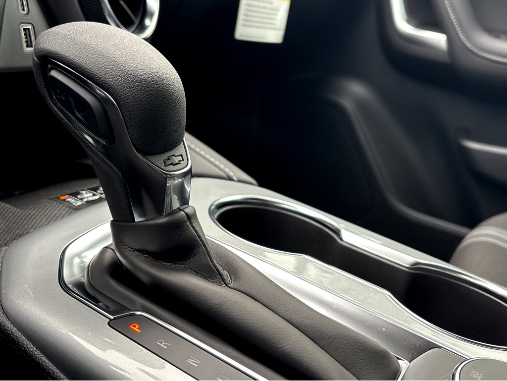 New 2026 Chevrolet Blazer LT w/ LPO, Black Sport Package FWD image 18