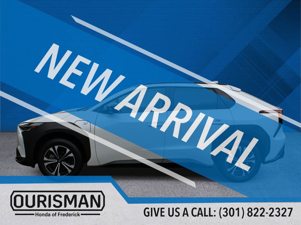 Used 2024 Subaru Solterra AWD/4WD image 6