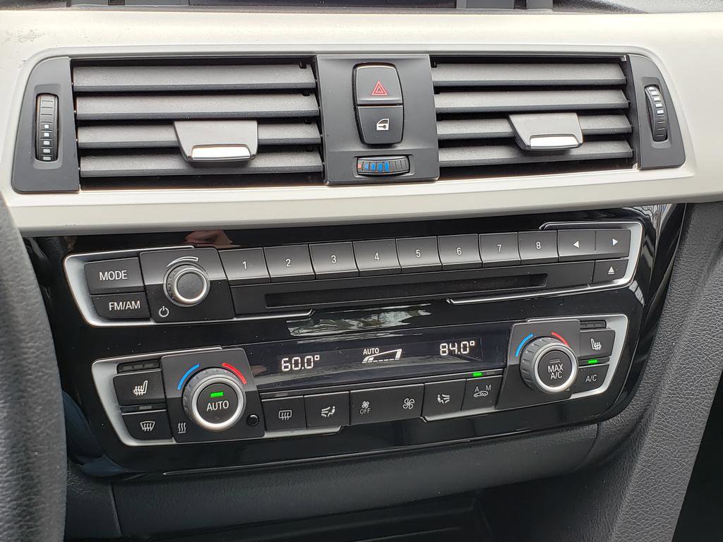 Used 2018 BMW 320i xDrive Sedan image 23