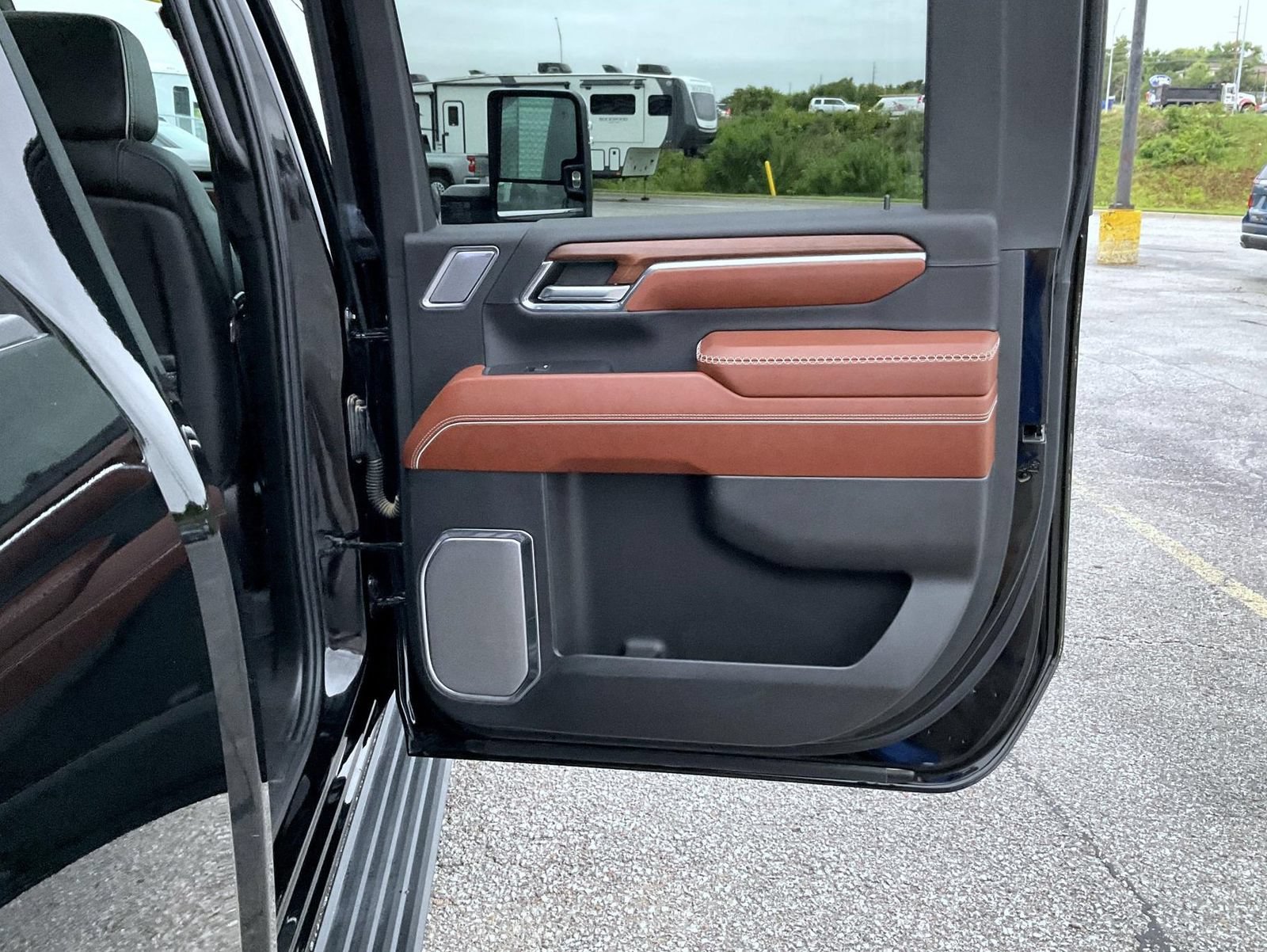 Certified 2024 GMC Sierra 2500 Denali Ultimate AWD/4WD image 17