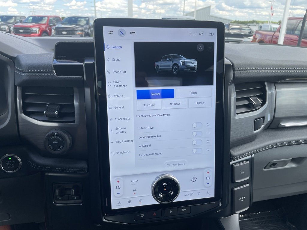 New 2025 Ford F150 Lightning Flash image 17