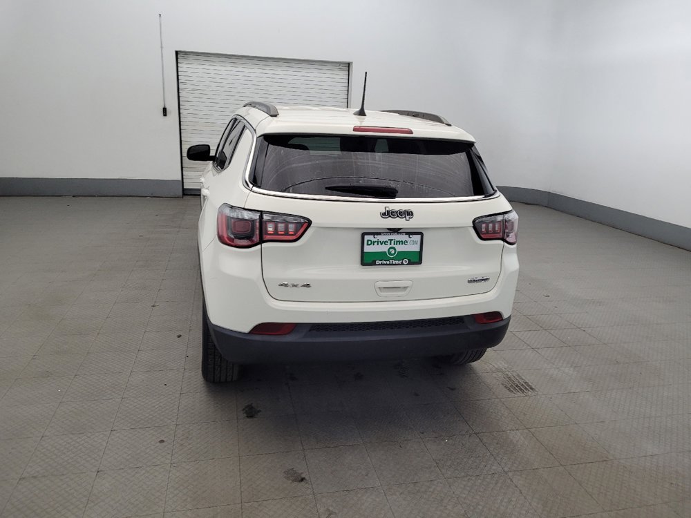 Used 2017 Jeep Compass Latitude w/ Popular Equipment Group AWD/4WD image 6