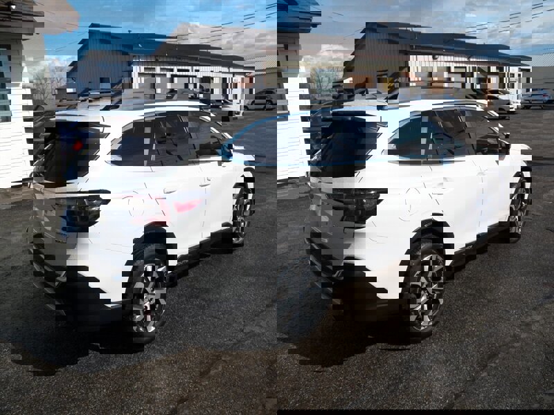 Used 2022 Subaru Outback Limited image 3