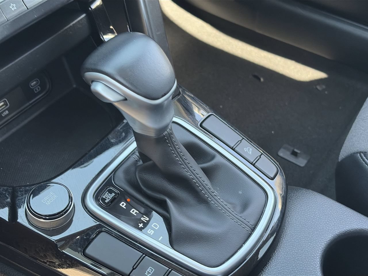 Certified 2025 Kia Seltos S FWD image 28