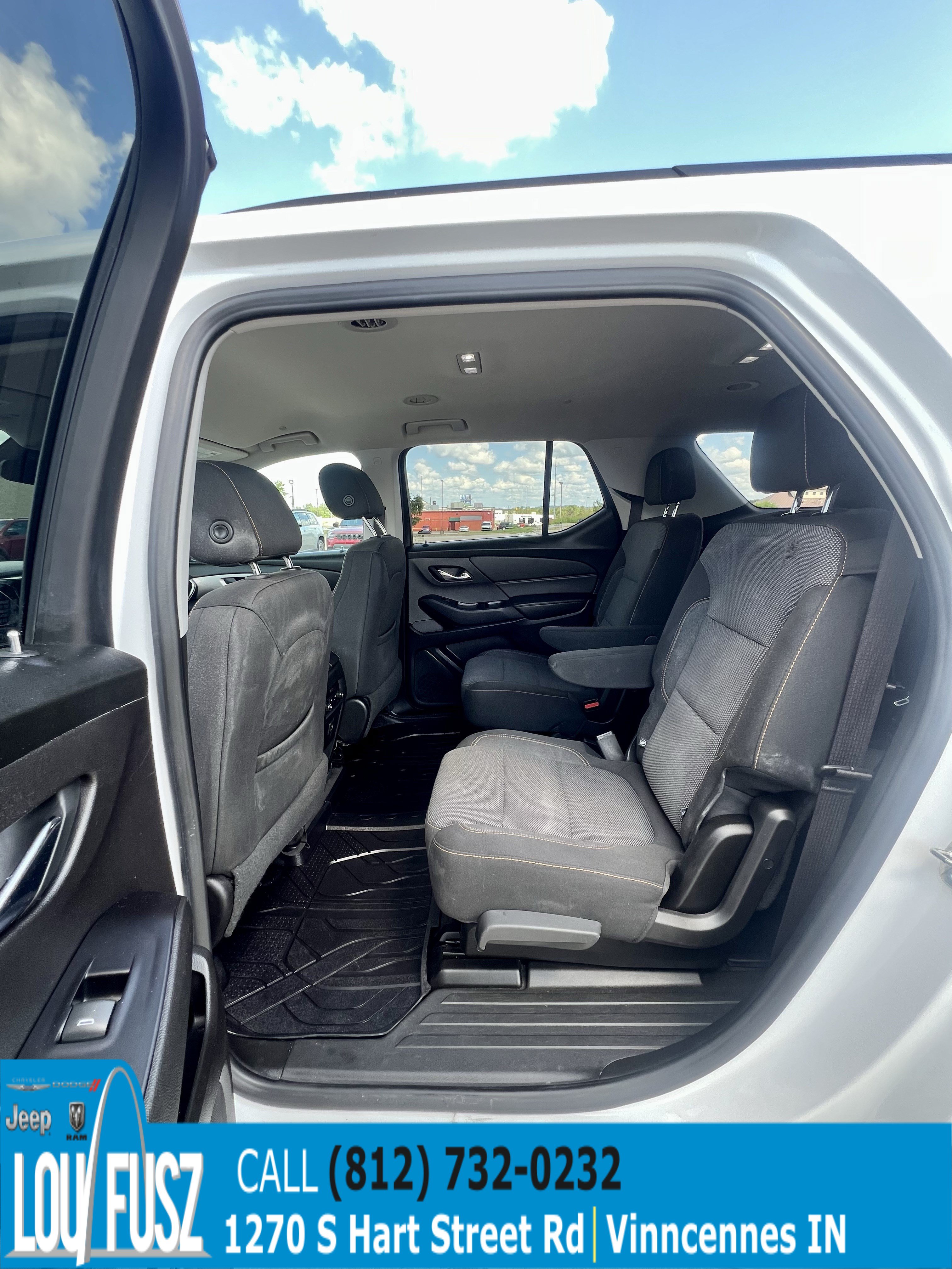 Used 2019 Chevrolet Traverse LT FWD image 15